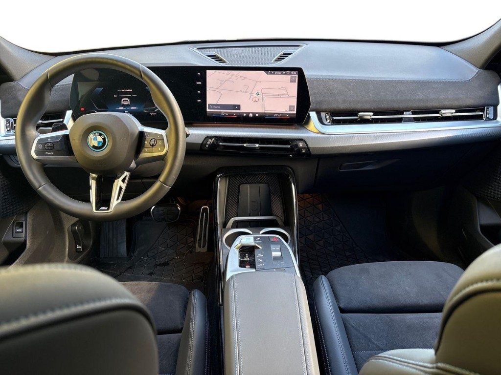 BMW iX2 eDrive 20 Msport Aut. - 8