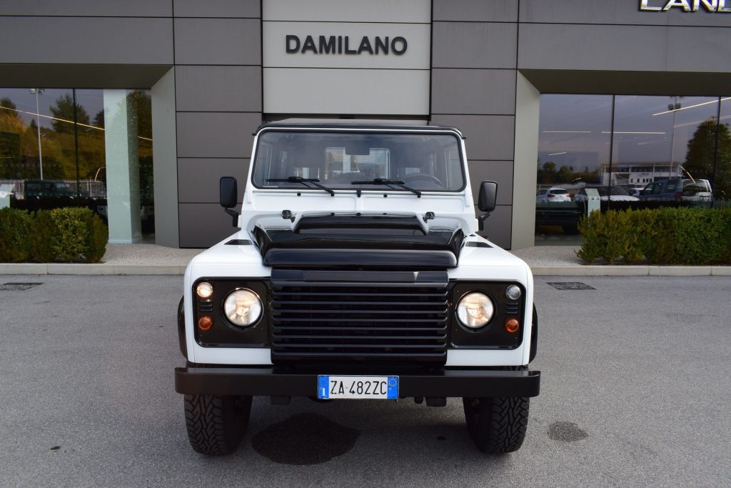 LAND ROVER Defender Defender 90 2.2 TD4 Station Wagon N1 AUTOCARRO IVA - 2