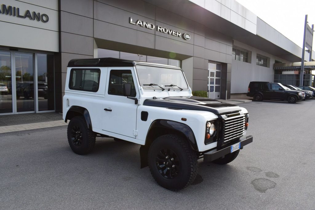 LAND ROVER Defender Defender 90 2.2 TD4 Station Wagon N1 AUTOCARRO IVA - 3