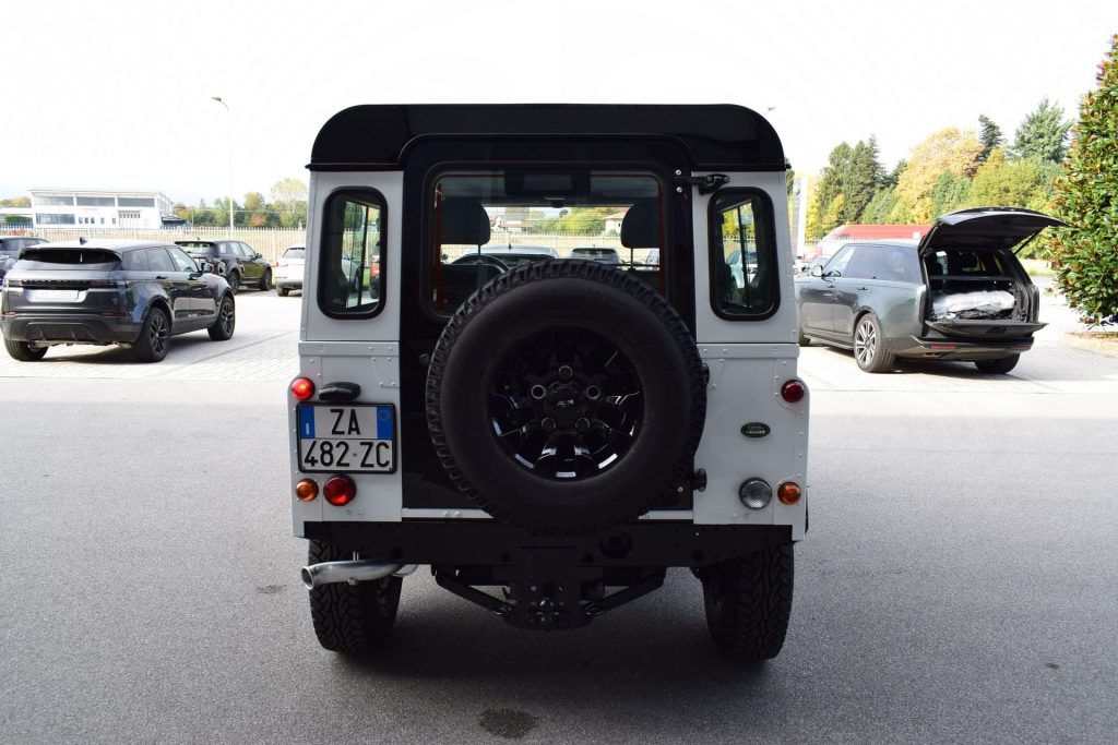 LAND ROVER Defender Defender 90 2.2 TD4 Station Wagon N1 AUTOCARRO IVA - 7