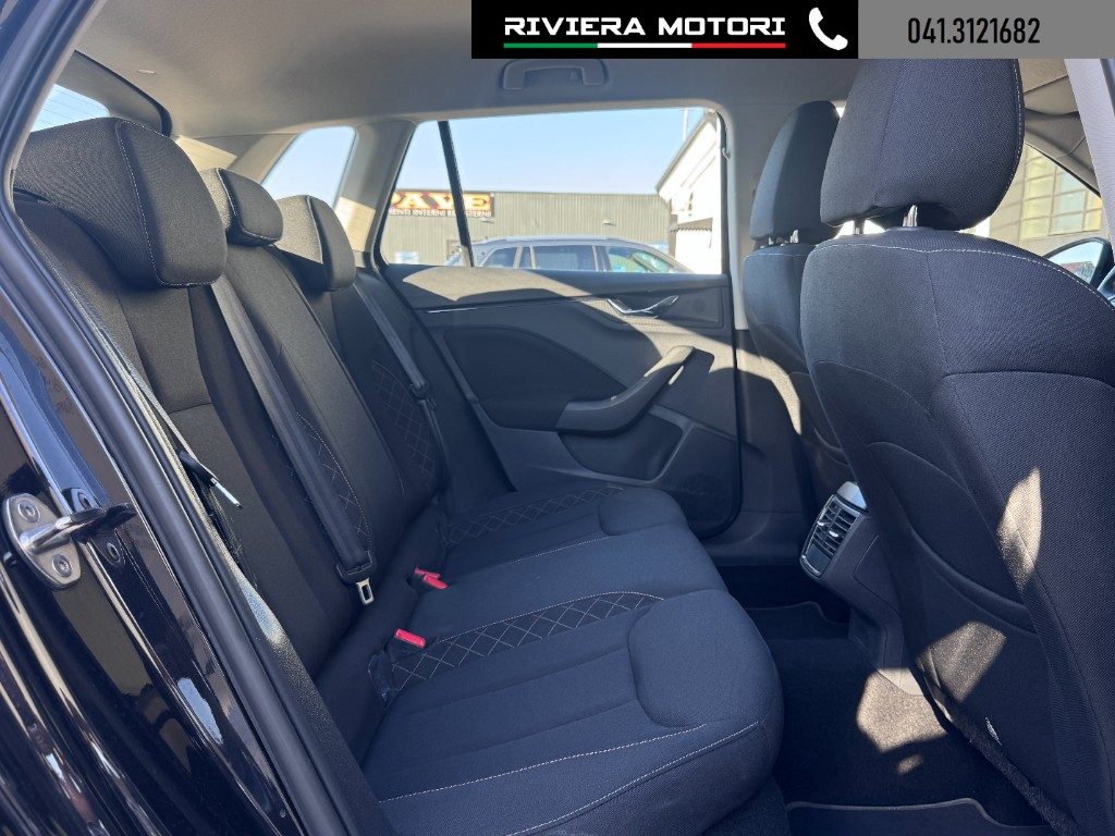 SKODA Kamiq 1.0 TSI Ambition - 9