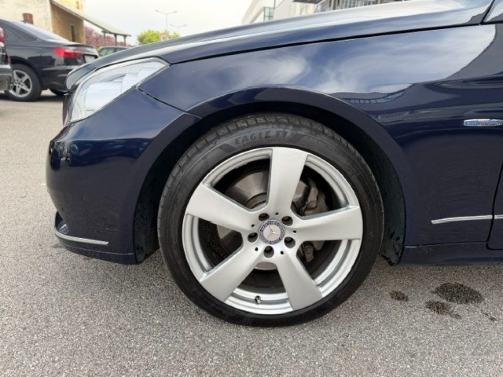 Clicca per ingrandire E 350 - CDI Coupé BlueEFFICIENCY Avantgarde