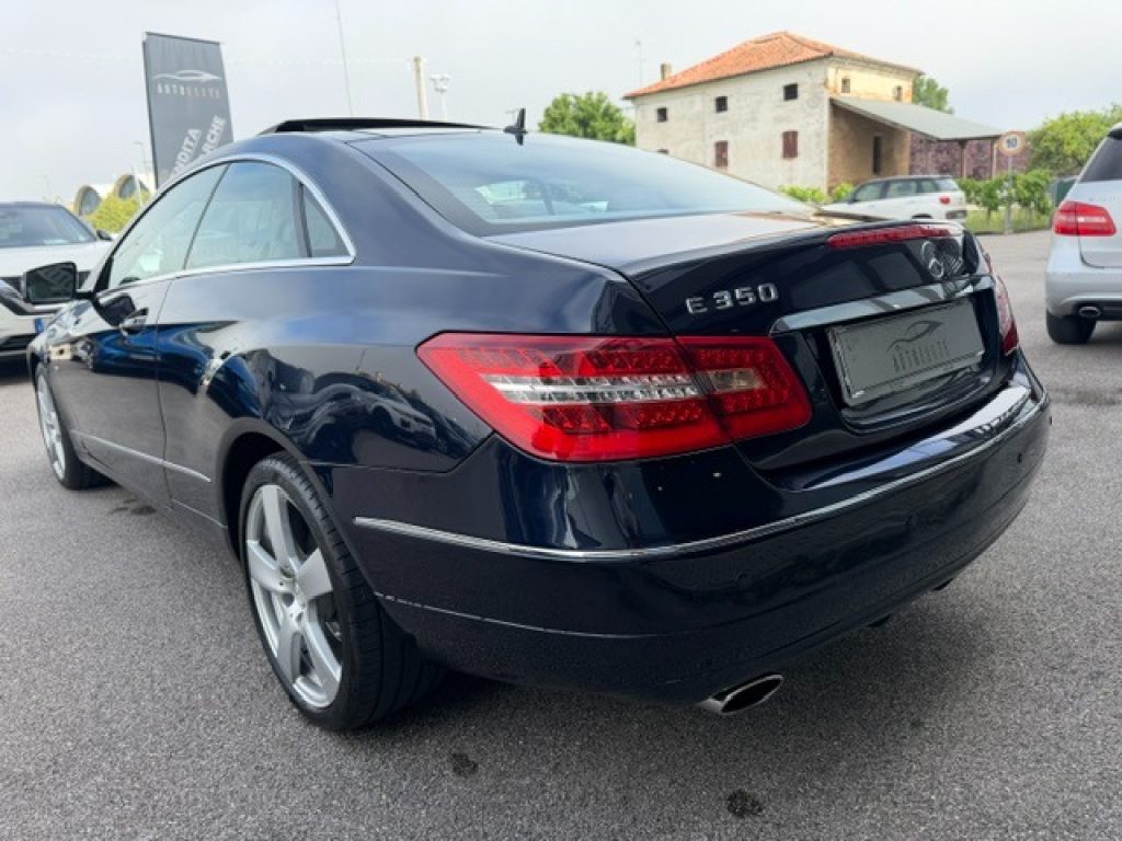 Clicca per ingrandire E 350 - CDI Coupé BlueEFFICIENCY Avantgarde