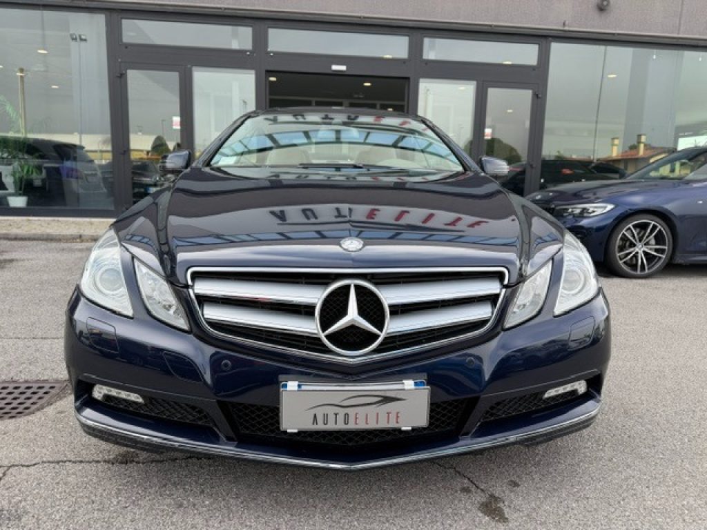 Clicca per ingrandire E 350 - CDI Coupé BlueEFFICIENCY Avantgarde