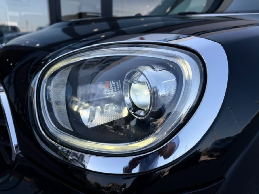 Clicca per ingrandire Countryman - 1.5 One D HYPE Countryman Automatica