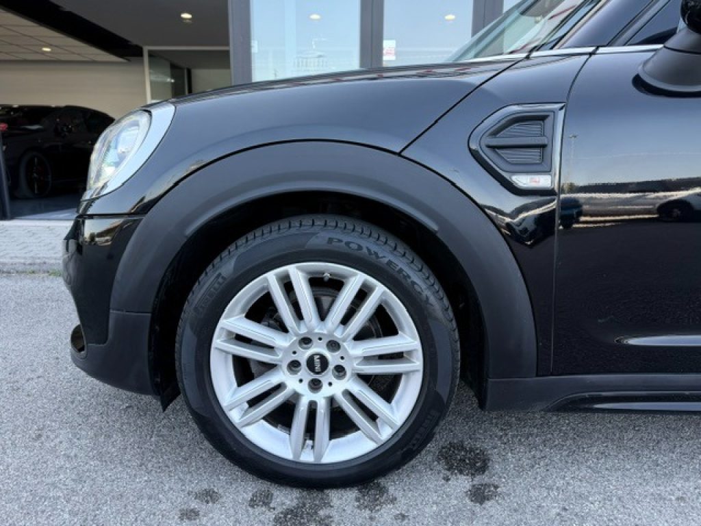Clicca per ingrandire Countryman - 1.5 One D HYPE Countryman Automatica