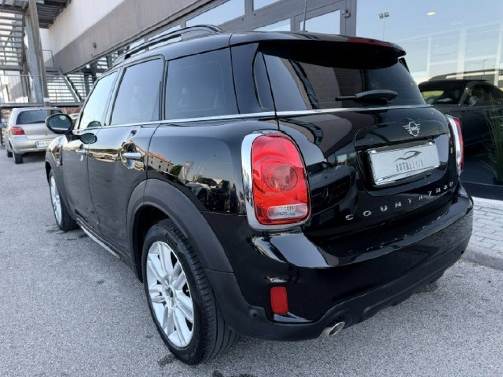 Clicca per ingrandire Countryman - 1.5 One D HYPE Countryman Automatica