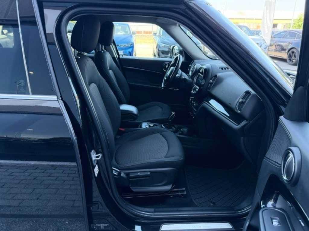 Clicca per ingrandire Countryman - 1.5 One D HYPE Countryman Automatica