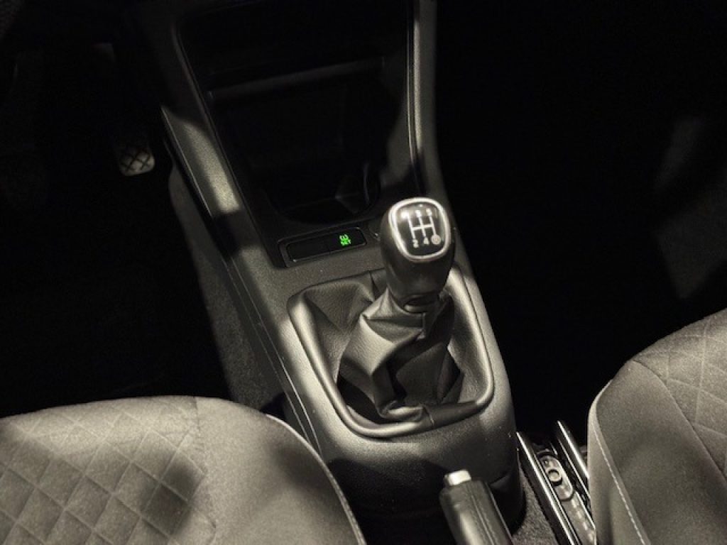 Clicca per ingrandire Citigo - 1.0 68 CV 5 porte Design Edition G-Tec