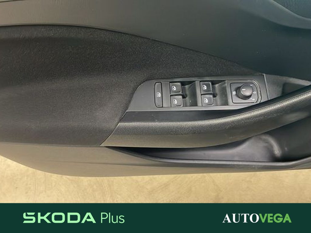 SKODA Kamiq 1.0 tsi ambition 110cv dsg - 18