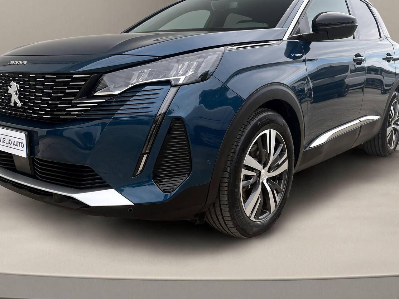 PEUGEOT 3008 Hybrid4 300 e-EAT8 Allure Pack - 30