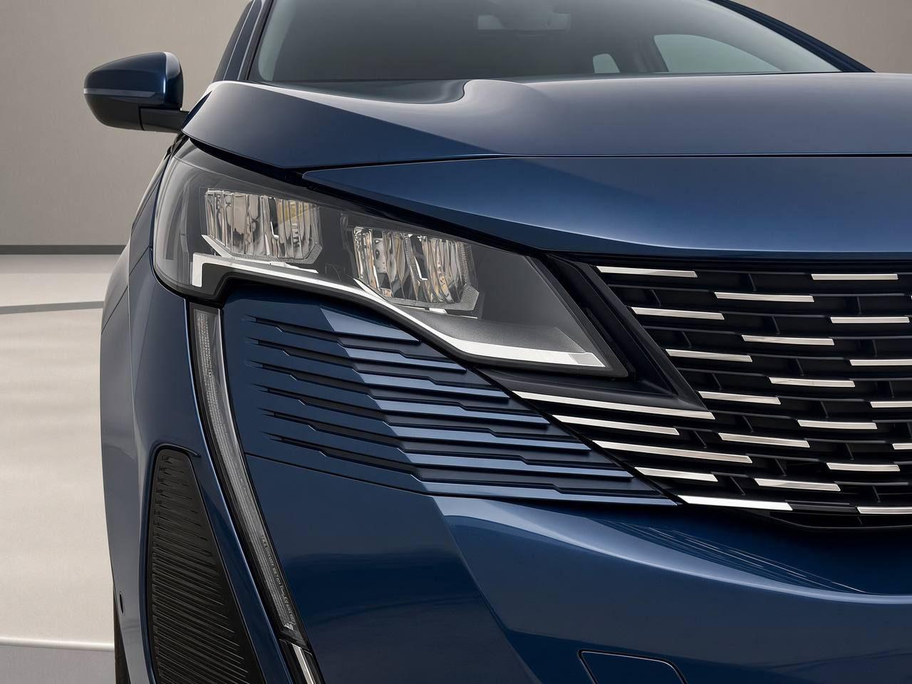 PEUGEOT 3008 Hybrid4 300 e-EAT8 Allure Pack - 31