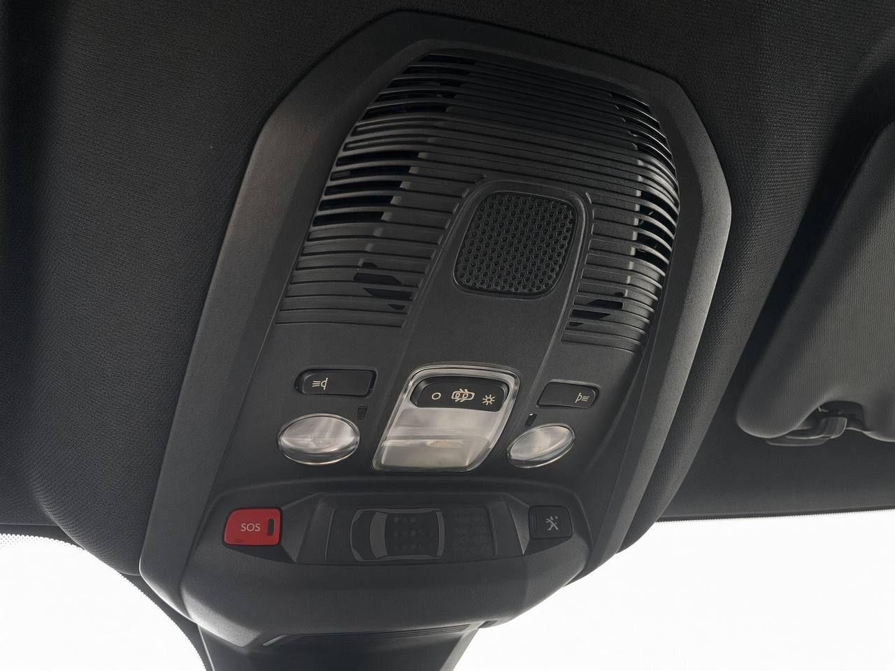 PEUGEOT 3008 Hybrid4 300 e-EAT8 Allure Pack - 27