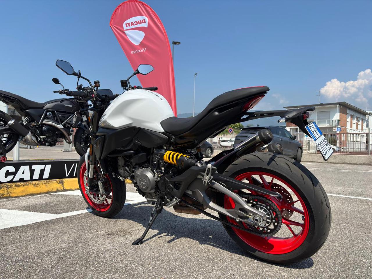 DUCATI Monster 937 V2 PLUS ICEBERG 2026 - 6