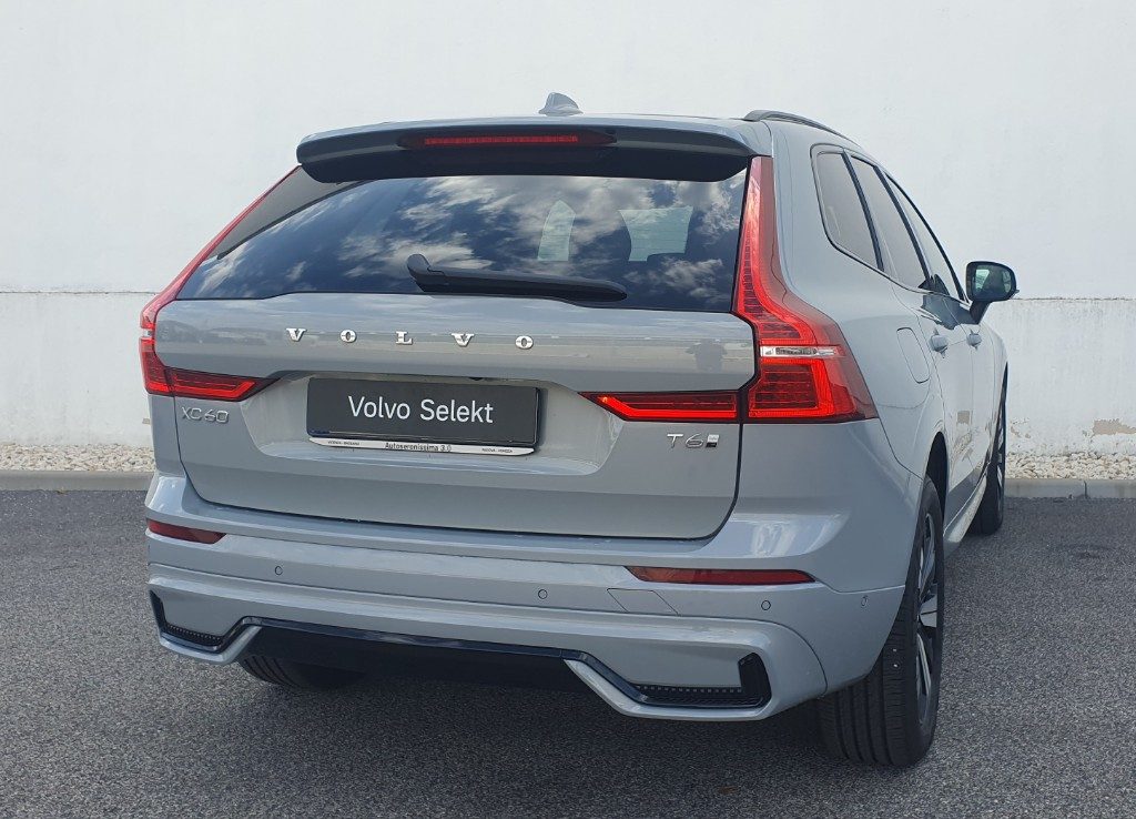VOLVO XC60 T6 Plug-in hybrid AWD automatico Plus Dark - Foto 3