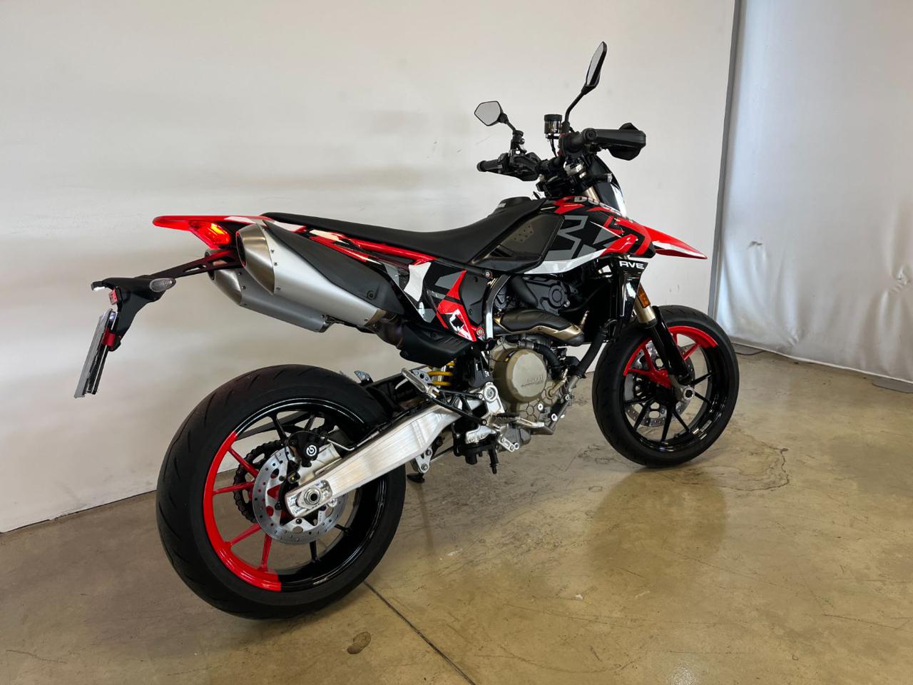 DUCATI Hypermotard 698 RVE - 7