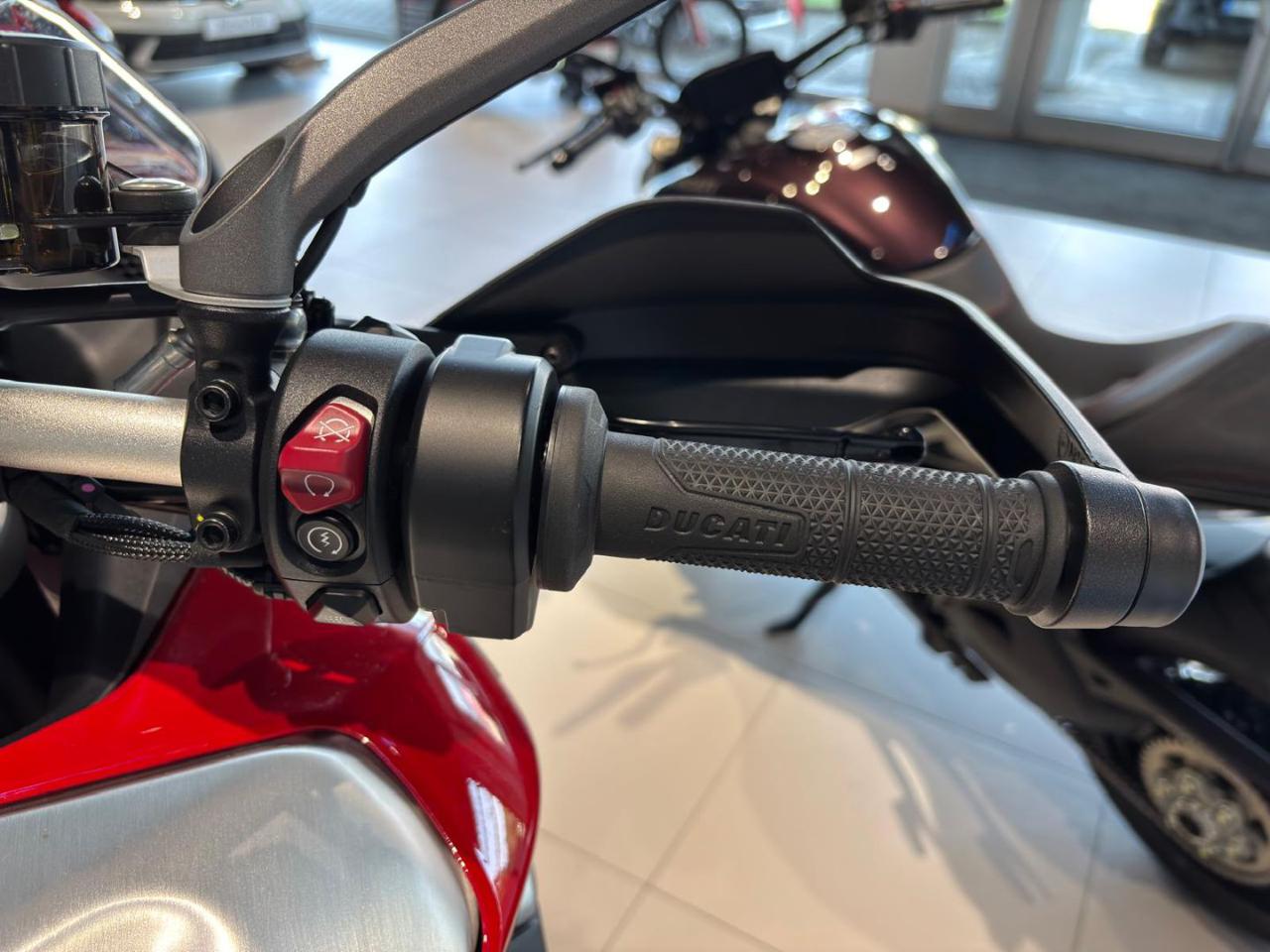 DUCATI Multistrada V4 S RALLY RADAR RED - 12