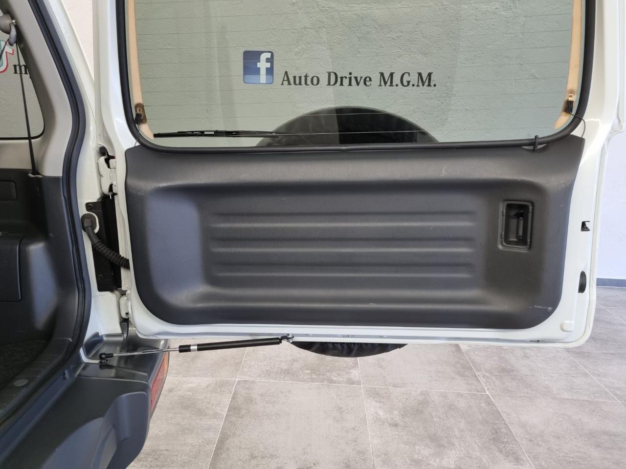 SUZUKI Jimny 1.3 4WD Evolution Plus - 12