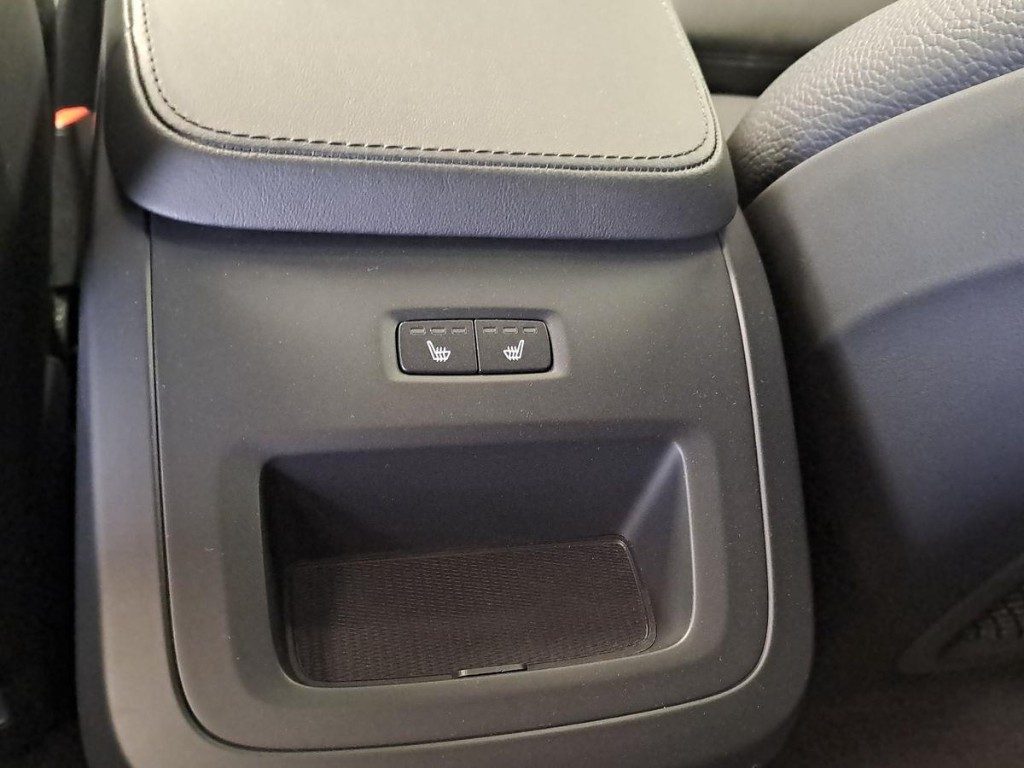 VOLVO XC90 B5 (d) AWD automatico 7 posti - 14