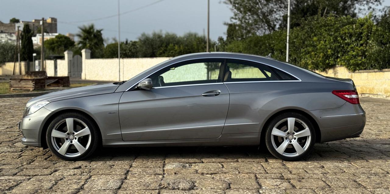 MERCEDES-BENZ E 350 CGI Coupé Avantgarde - 9