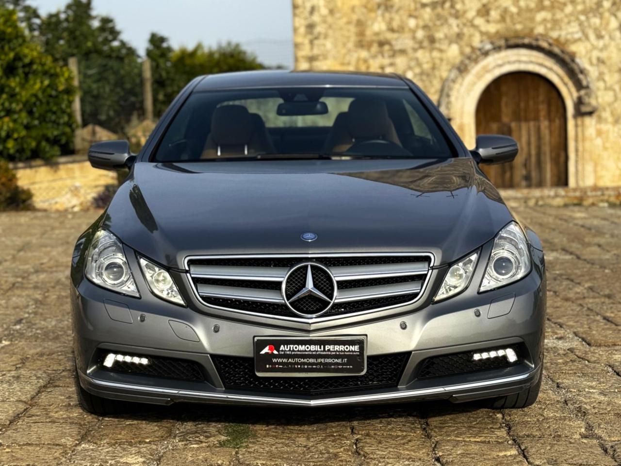 MERCEDES-BENZ E 350 CGI Coupé Avantgarde - 8