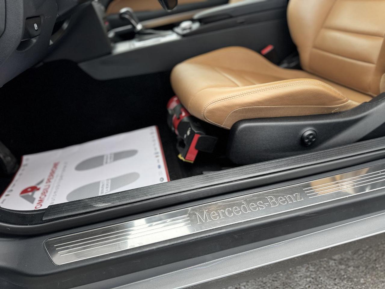 MERCEDES-BENZ E 350 CGI Coupé Avantgarde - 21