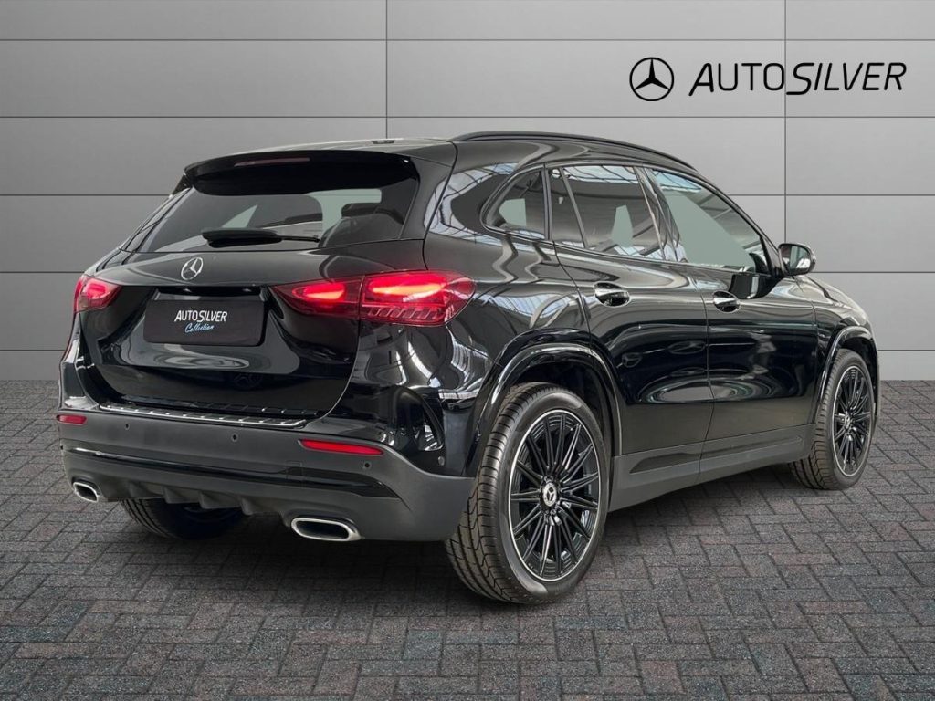 MERCEDES-BENZ GLA 200 d 4matic AMG Line Advanced Plus - 2