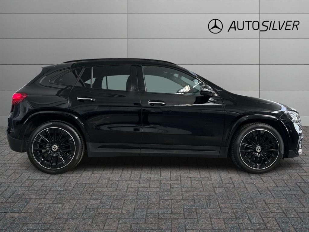MERCEDES-BENZ GLA 200 d 4matic AMG Line Advanced Plus - 5
