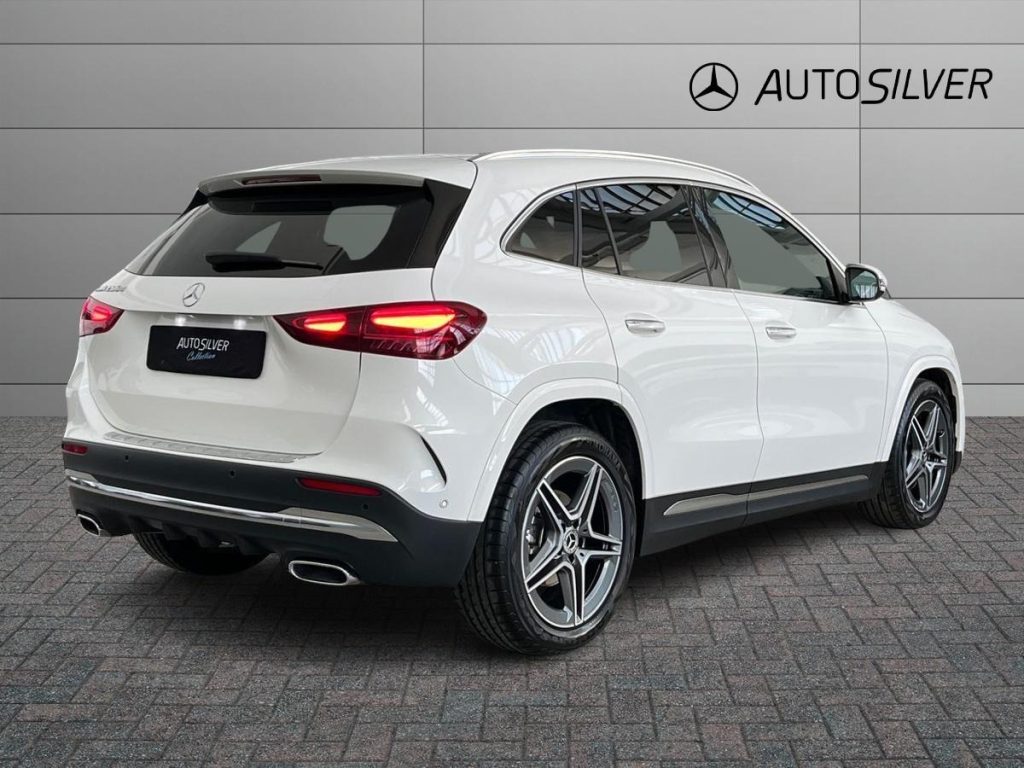 MERCEDES-BENZ GLA 200 d Automatic AMG Line Advanced Plus - 2