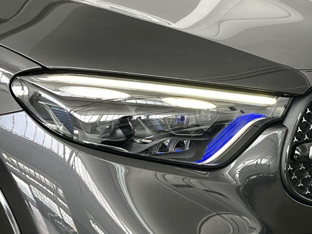 MERCEDES-BENZ GLC 300 de hybrid EQ 4Matic Coupé AMG Line Premium - 17