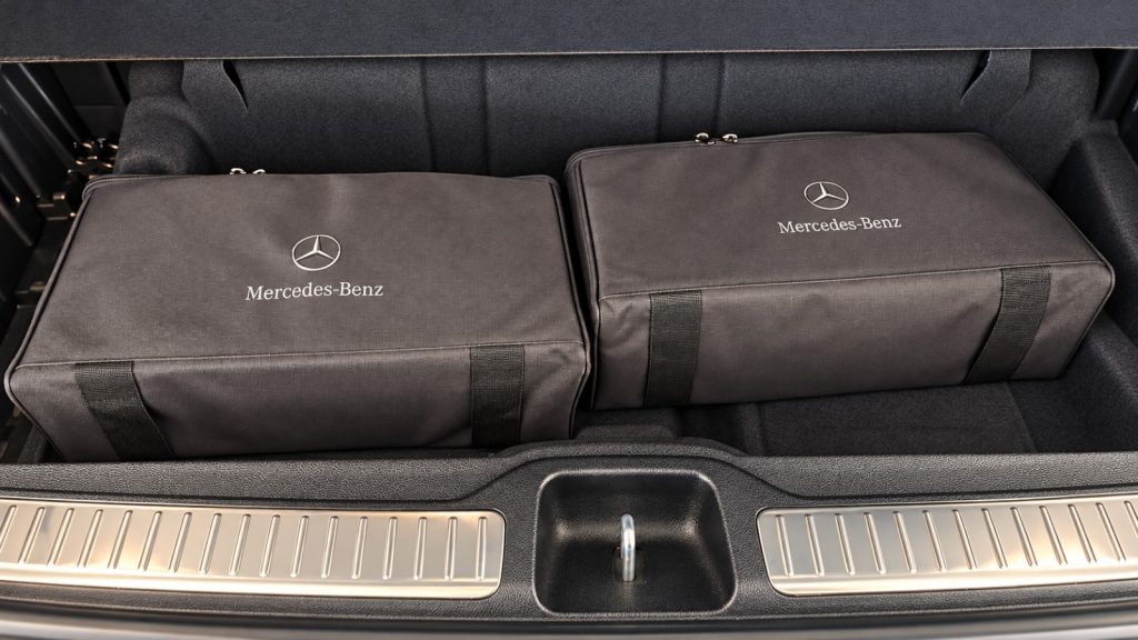 MERCEDES-BENZ GLC 300 e 4Matic Plug-in hybrid Business Extra - 4