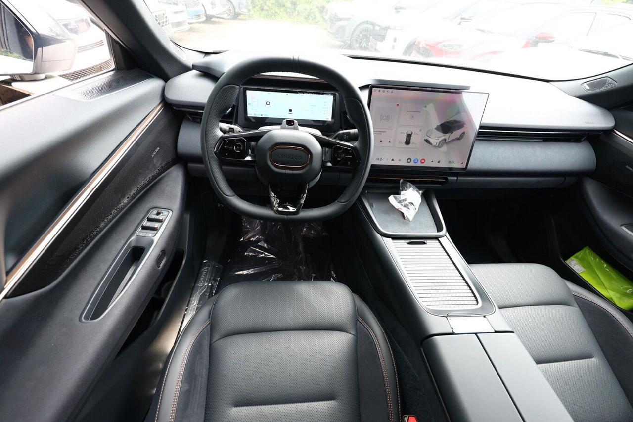 LYNK & CO 08 PHEV More - 6