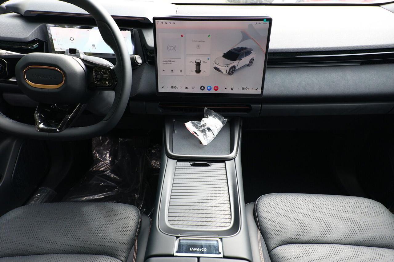LYNK & CO 08 PHEV More - 7