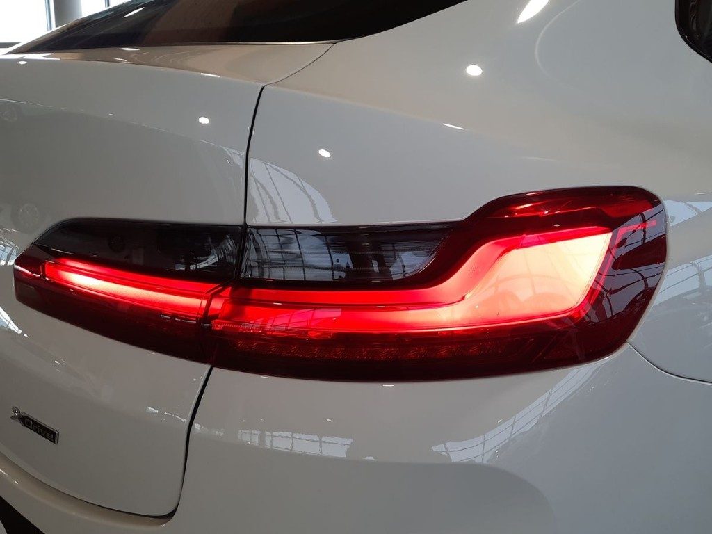 BMW X4 xDrive30d 48V 249CV Msport Aut. - 9