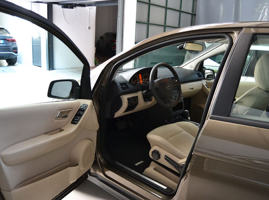 MERCEDES-BENZ A 160 AUTOMATIC Executive 5 Porte - 2
