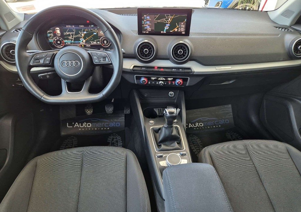 AUDI Q2 30 TDI S line Edition - 11