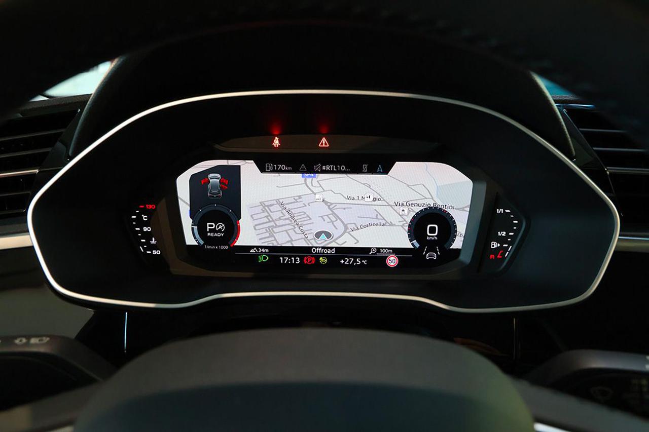 AUDI Q3 35 TDI S-Tronic Business - 27