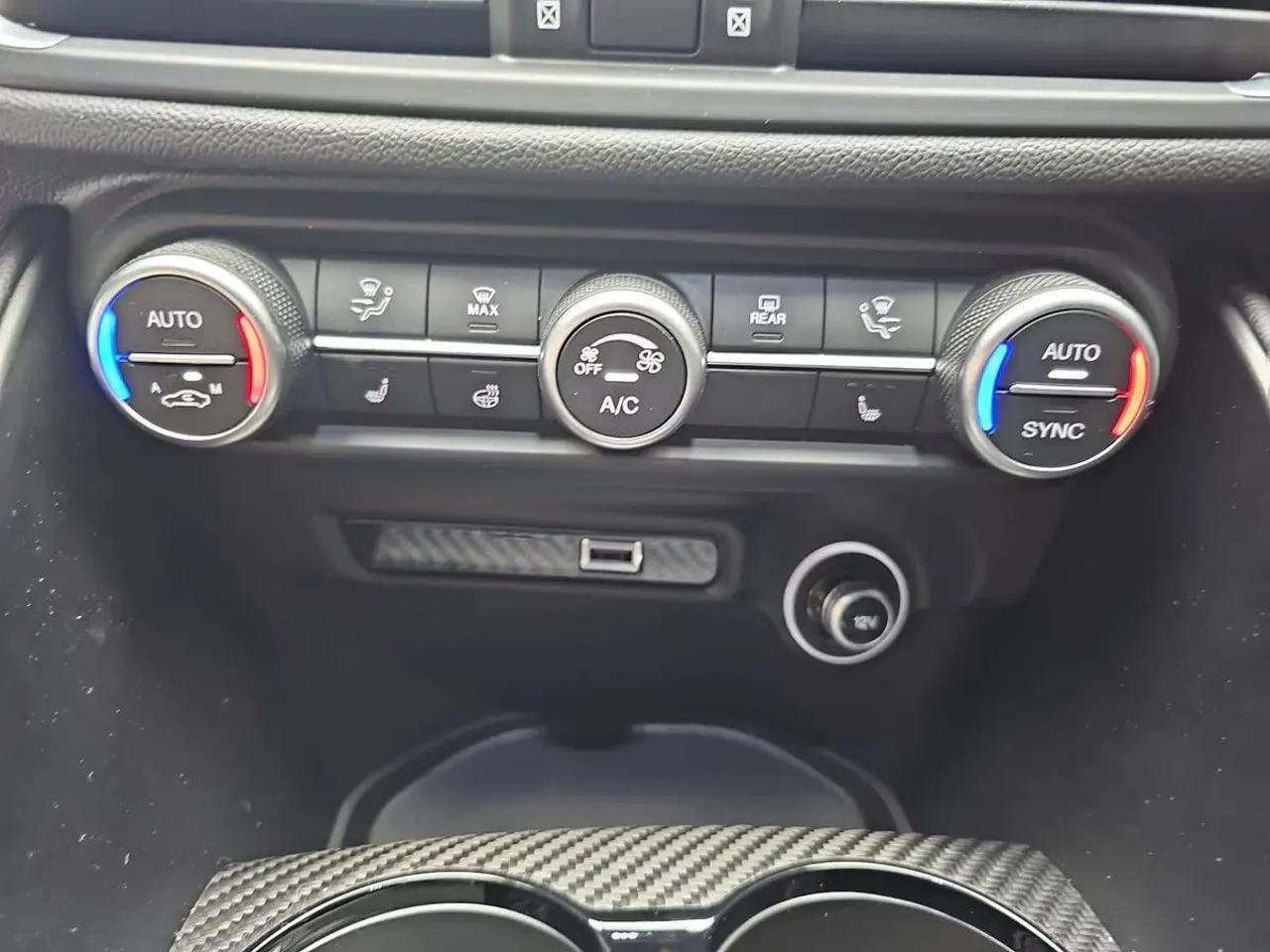 ALFA ROMEO Giulia 2.9 V6 Bi-Turbo AT8 Quadrifoglio Oro - 9