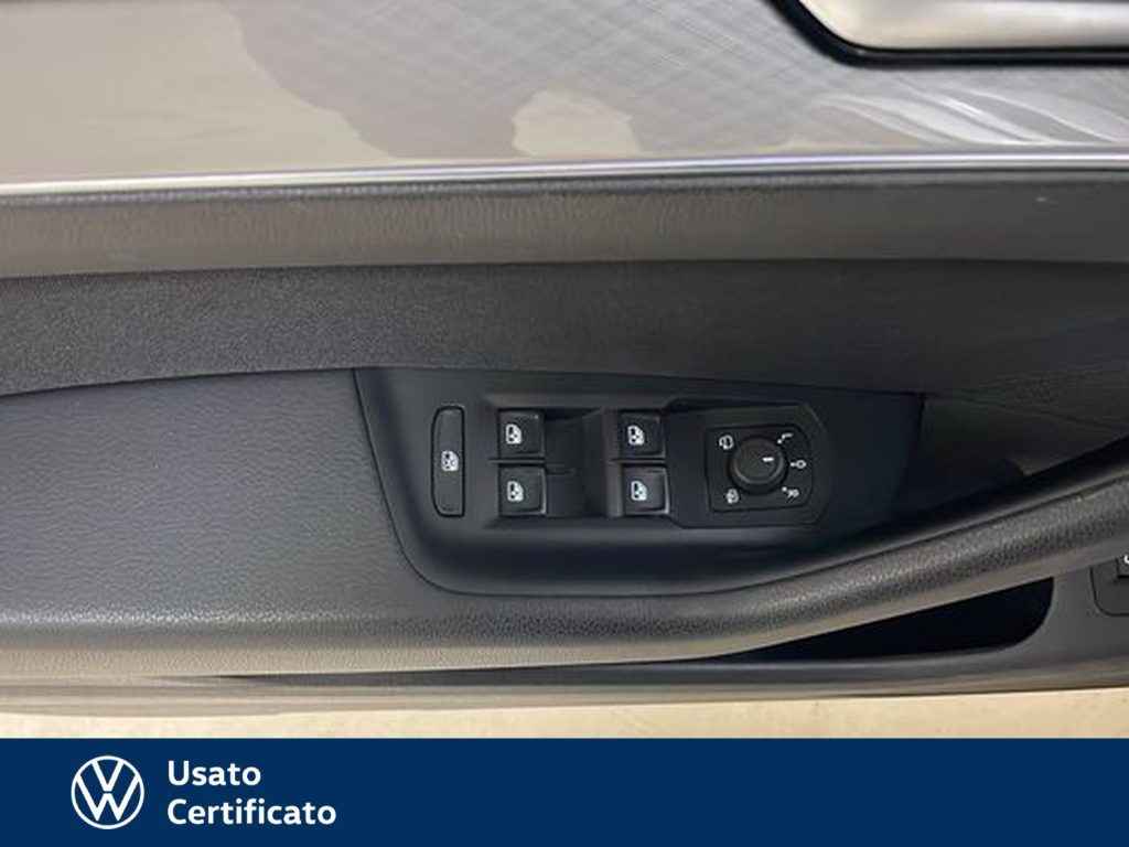 VOLKSWAGEN Passat Variant variant 2.0 tdi business 150cv dsg - 17