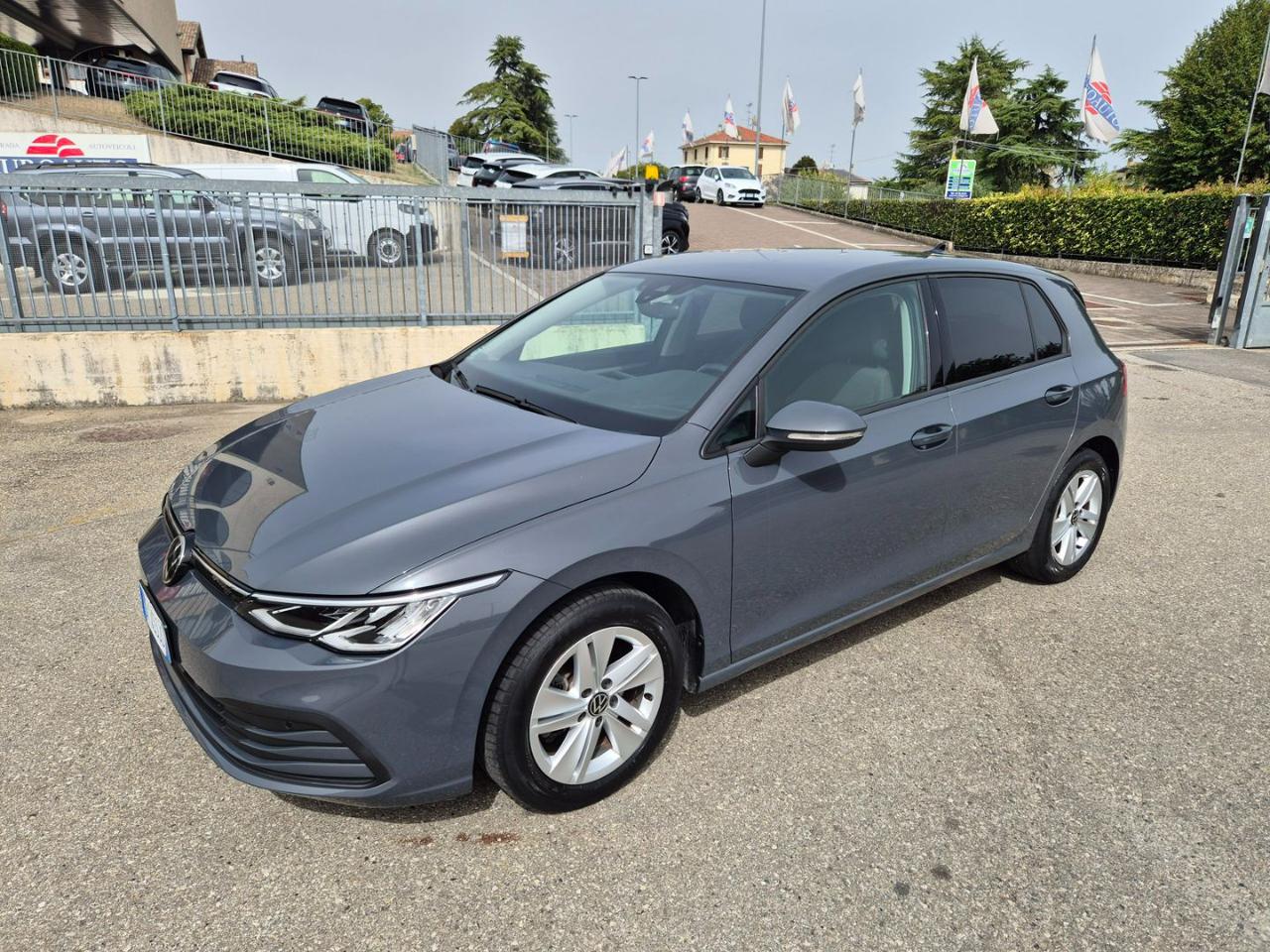 VOLKSWAGEN Golf 1.0 eTSI EVO DSG Life - 2
