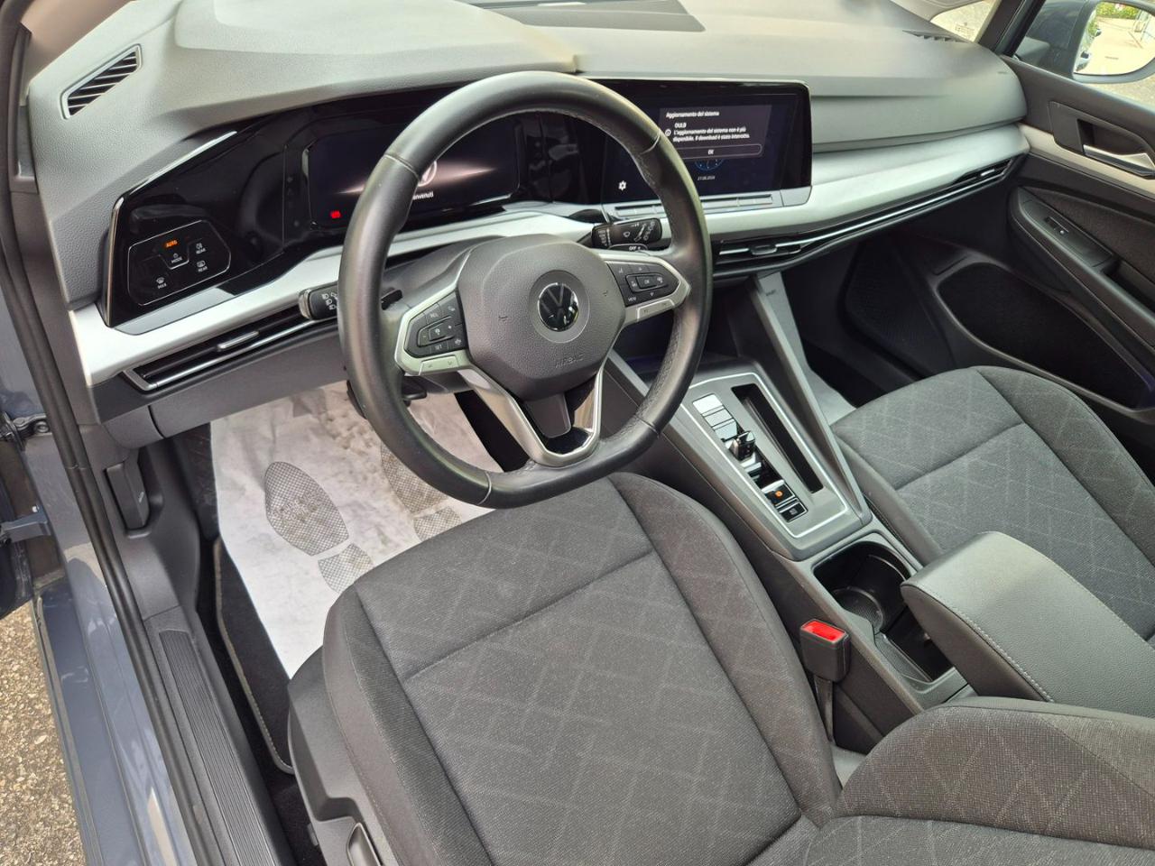 VOLKSWAGEN Golf 1.0 eTSI EVO DSG Life - 10