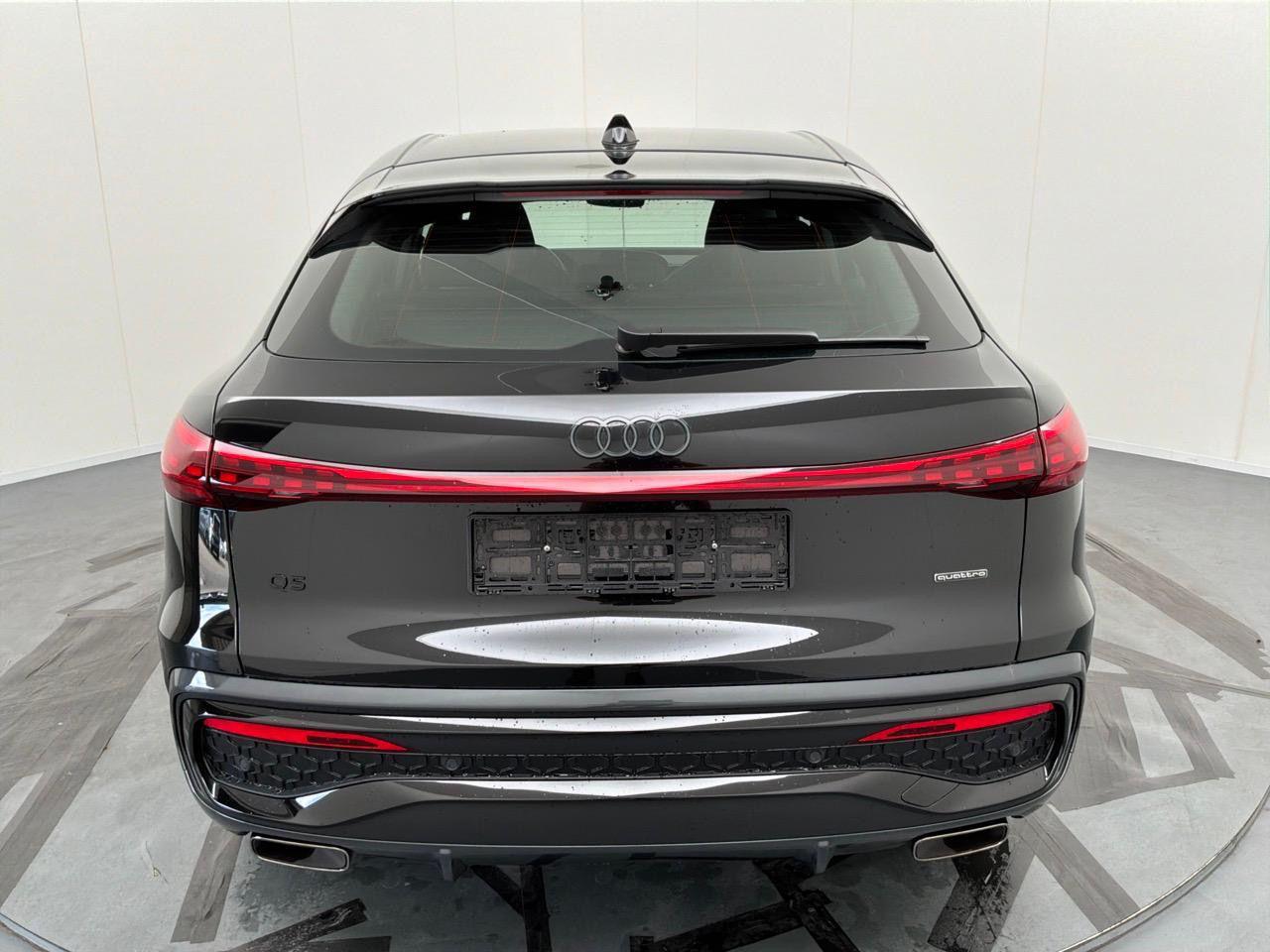 AUDI Q5 SPB e-hybrid 220 kW S tronic quattro S Line Editio - 6