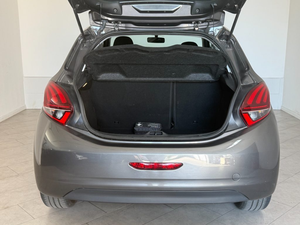 PEUGEOT 208 1° serie PureTech 82 5 porte Active - 7