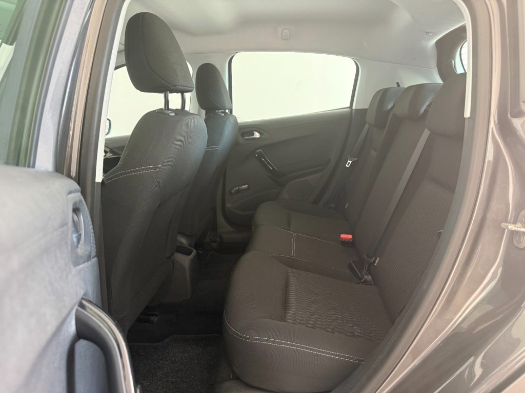 PEUGEOT 208 1° serie PureTech 82 5 porte Active - 15