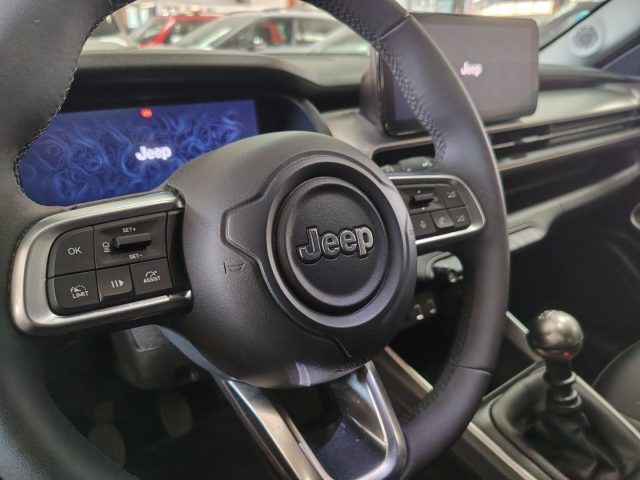 JEEP Avenger — foto 25 di 28
