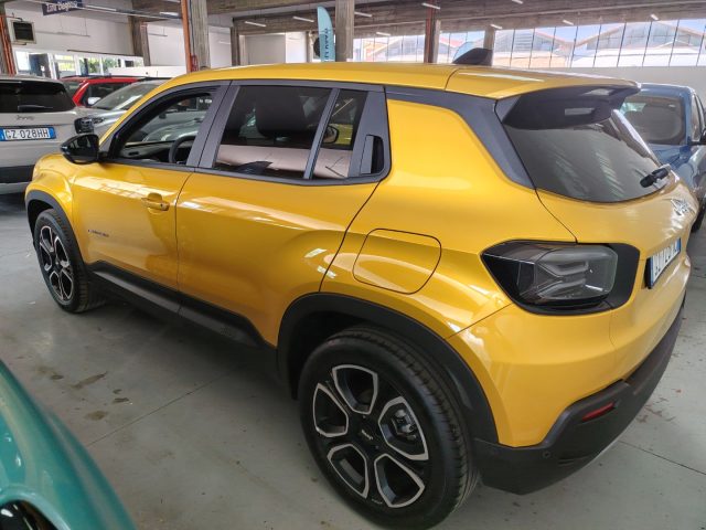JEEP Avenger — foto 15 di 28