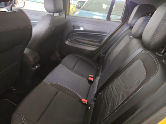 JEEP Avenger — foto 17 di 28