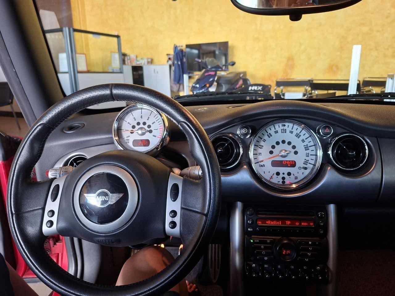 Cooper S Cabrio 1.6 16V Cooper S 170cv volumetrica - immagine 11