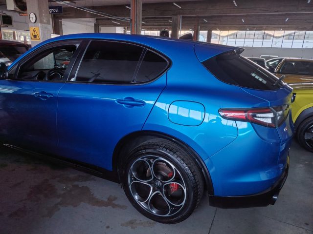 ALFA ROMEO Stelvio — foto 12 di 26