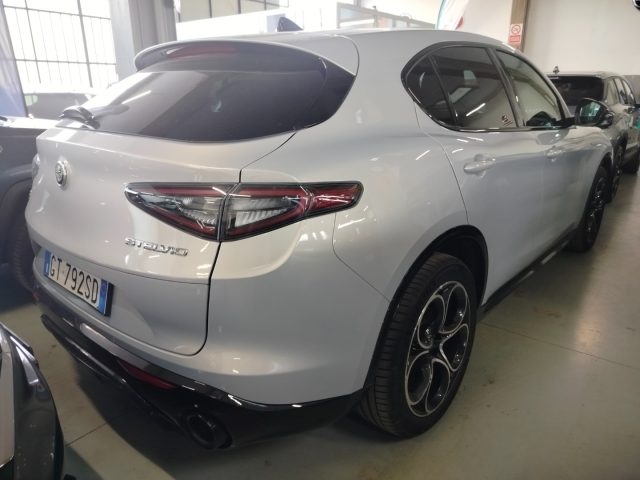 ALFA ROMEO Stelvio — foto 9 di 31